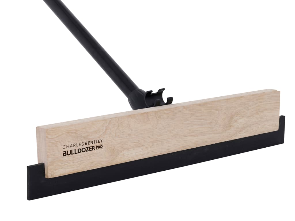 Bulldozer Pro Wooden Squeegee - 600 mm (24 in)