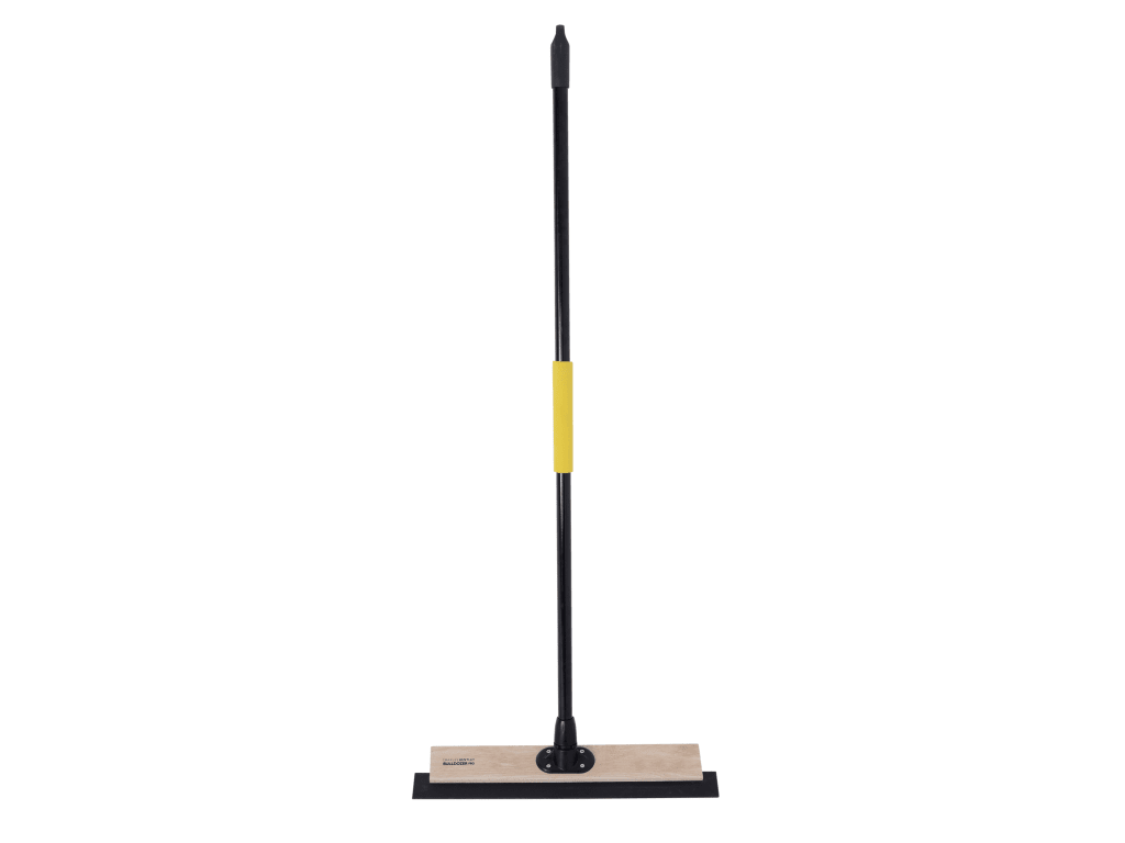 Bulldozer Pro Wooden Squeegee - 600 mm (24 in)