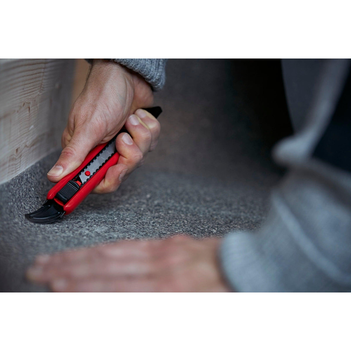 Hultafors SFPB 18mm Snap-Off Knife with Bent Tail Fin - Auto-lock (SFPB 18A) #lock-type_Auto-lock (SFPB 18A)