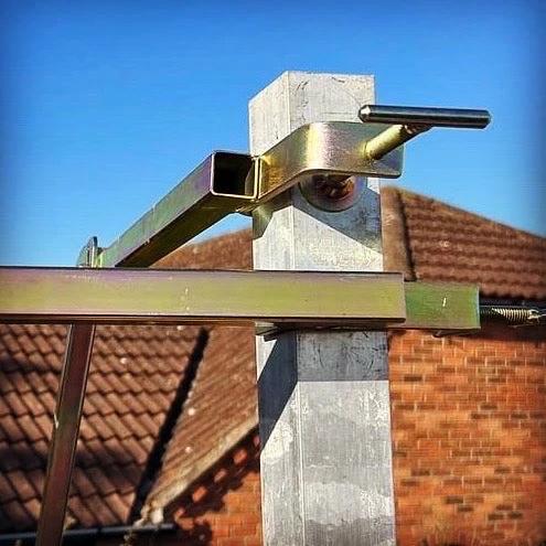 Adjustable Profile Outrigger / Stabiliser (2 legs) by Rhinobuild
