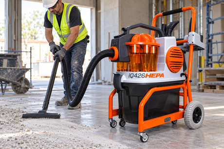 iq-power-tools iq dust control extraction in use