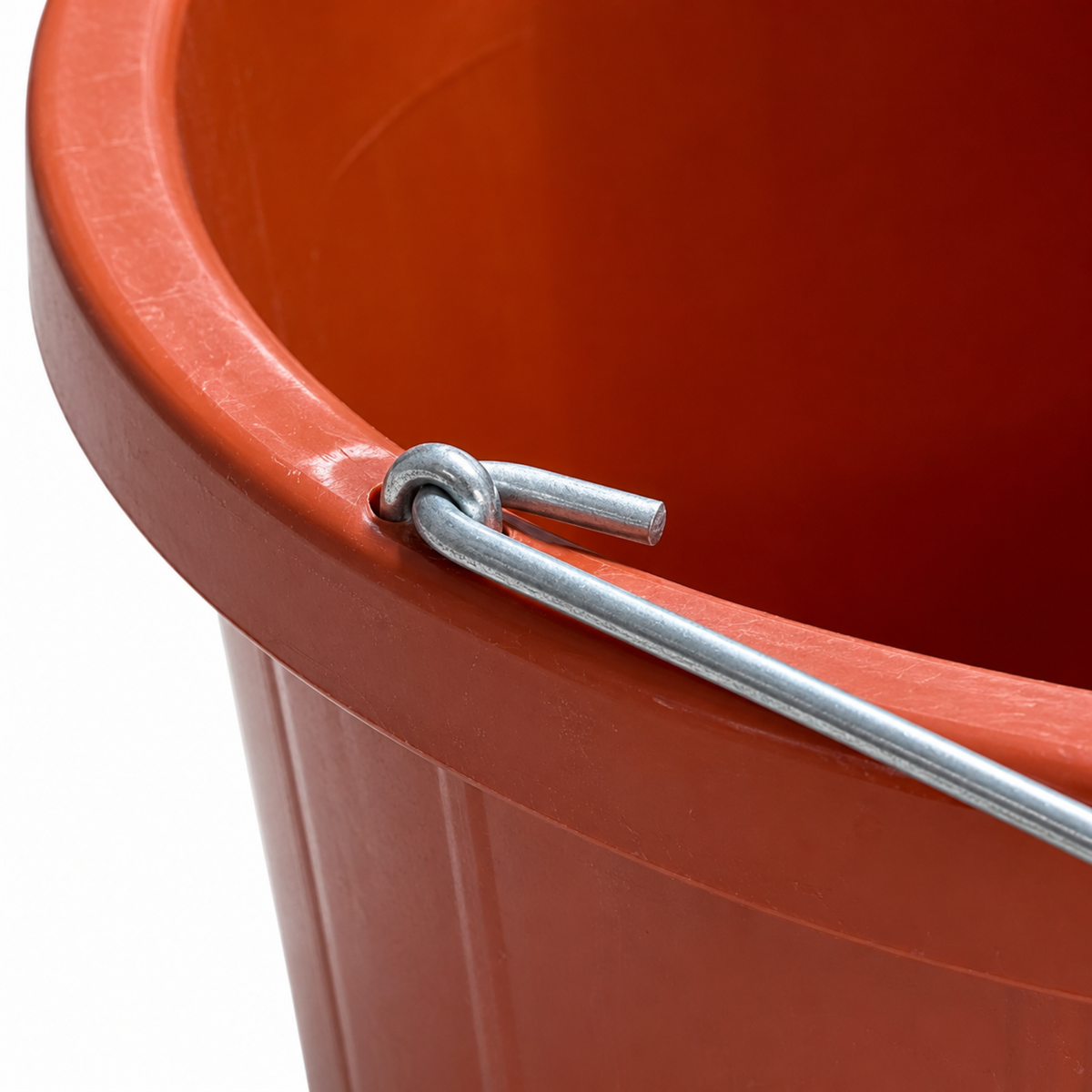 Terracotta Hoddy Bucket – handle fixing close-up