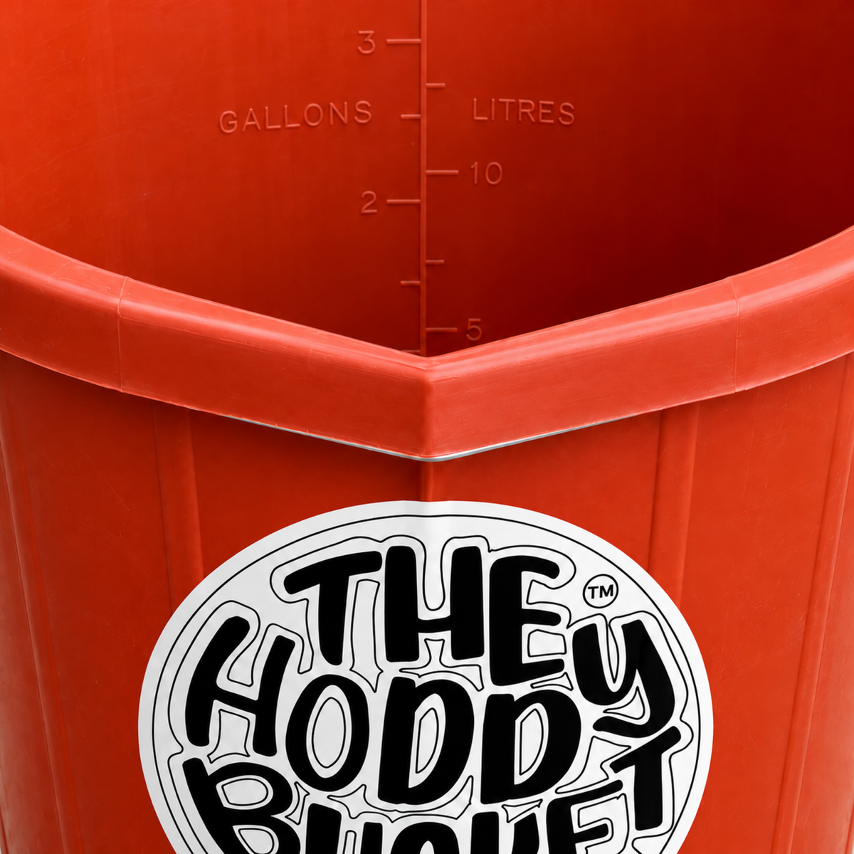 Terracotta Hoddy Bucket – pouring spout close-up