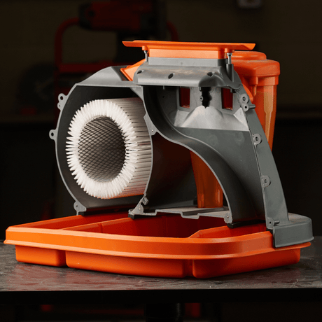 iQ Power Tools saw maintenance official photograph