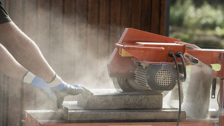 iQ Power Tools saws official photograph