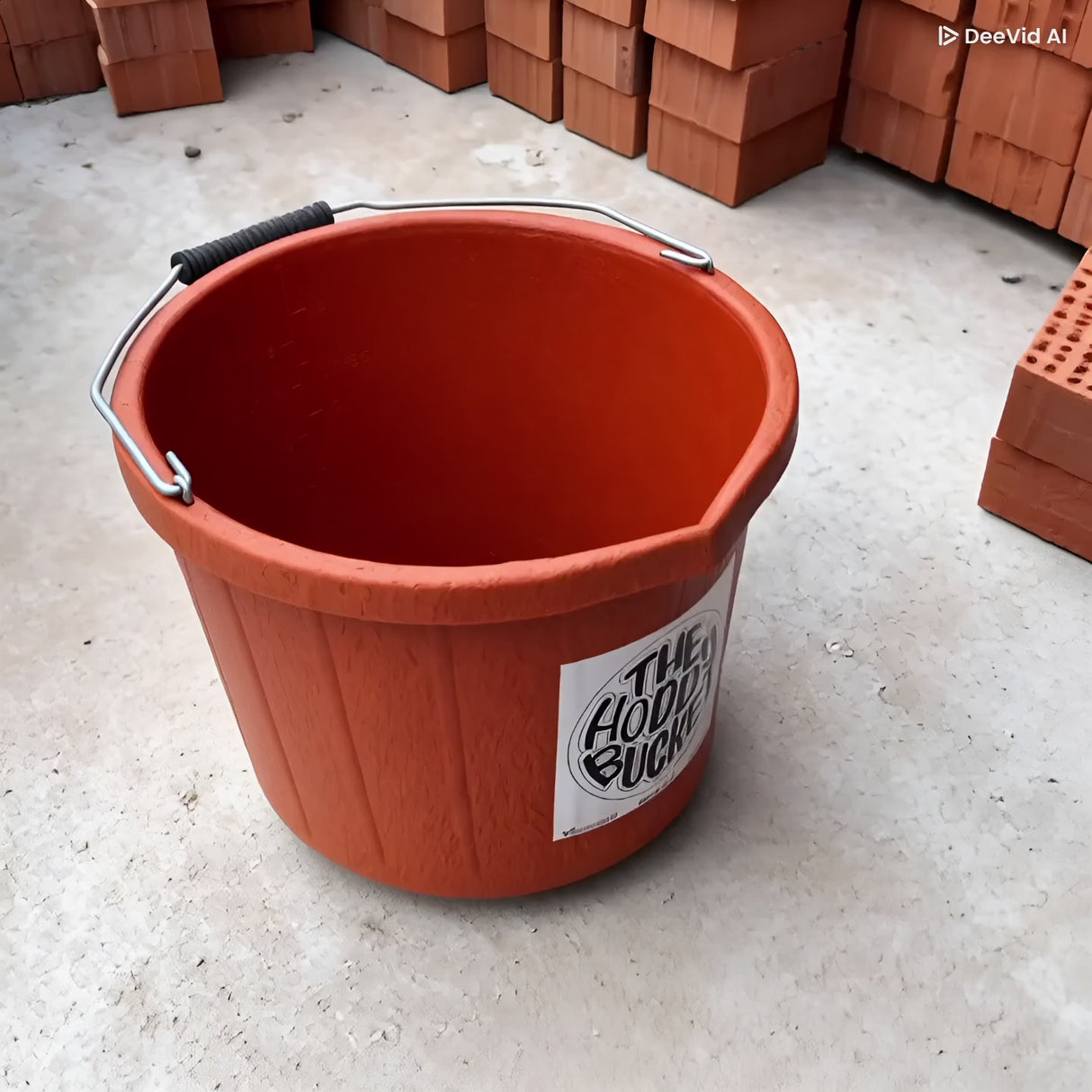 The Hoddy Bucket 15-litre capacity