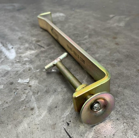 Internal Clamp - Medium (215mm / one brick) by Rhinobuild