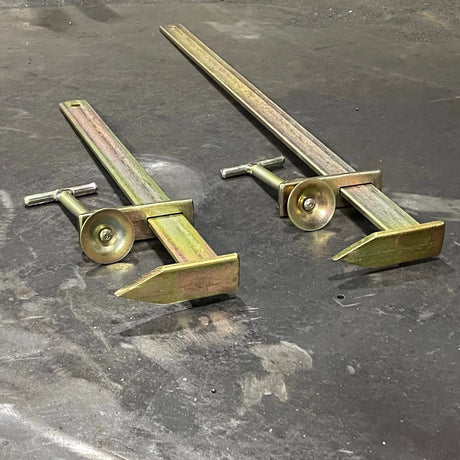 External Brick Clamp - Spiked Sliding Clamp by Rhinobuild